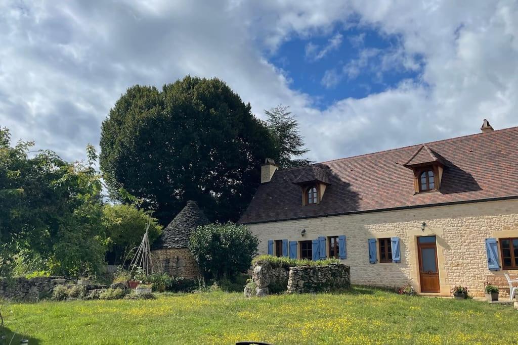Charming 19Th Century Farmhouse With Pool Vitrac  Exteriör bild
