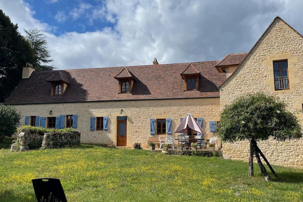 Charming 19Th Century Farmhouse With Pool Vitrac  Exteriör bild