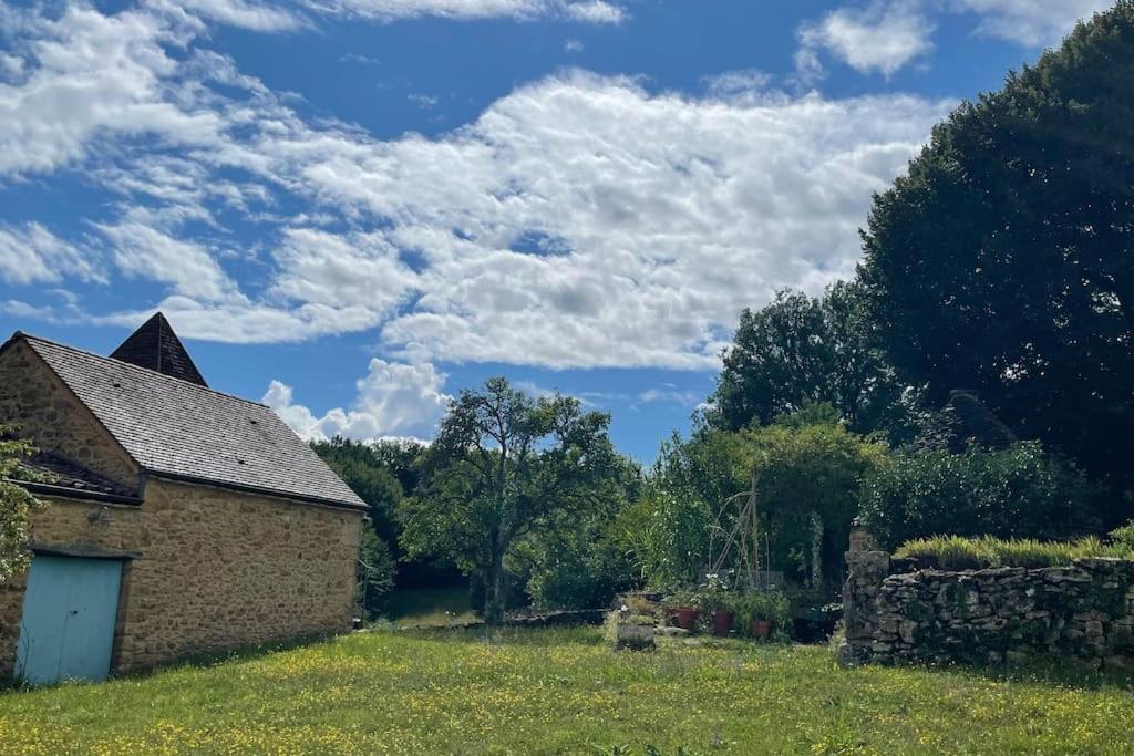 Charming 19Th Century Farmhouse With Pool Vitrac  Exteriör bild