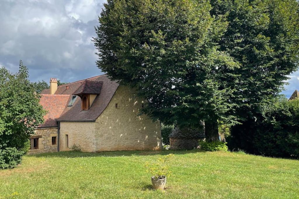 Charming 19Th Century Farmhouse With Pool Vitrac  Exteriör bild
