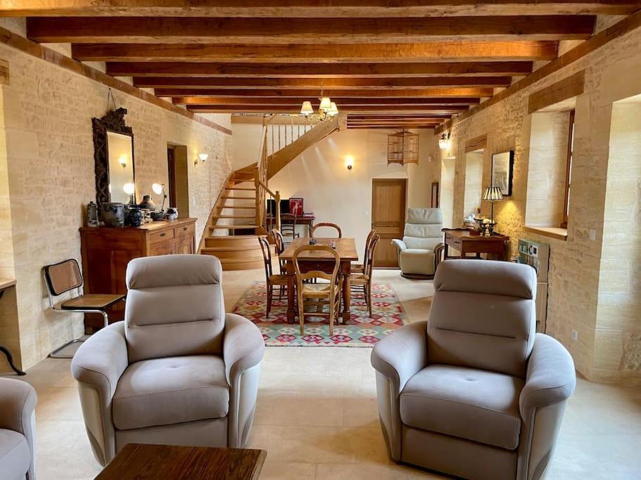 Charming 19Th Century Farmhouse With Pool Vitrac  Exteriör bild